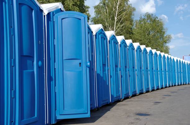 Best Porta potty rental near me  in Petersburg, MI